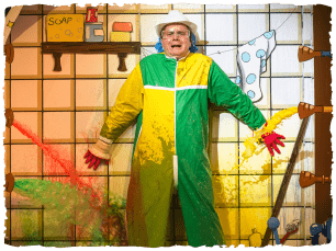 Slosh scene with Simon